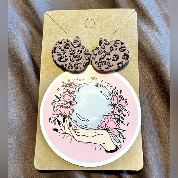 Mauve Pumpkin Earrings - Picture 1 of 1